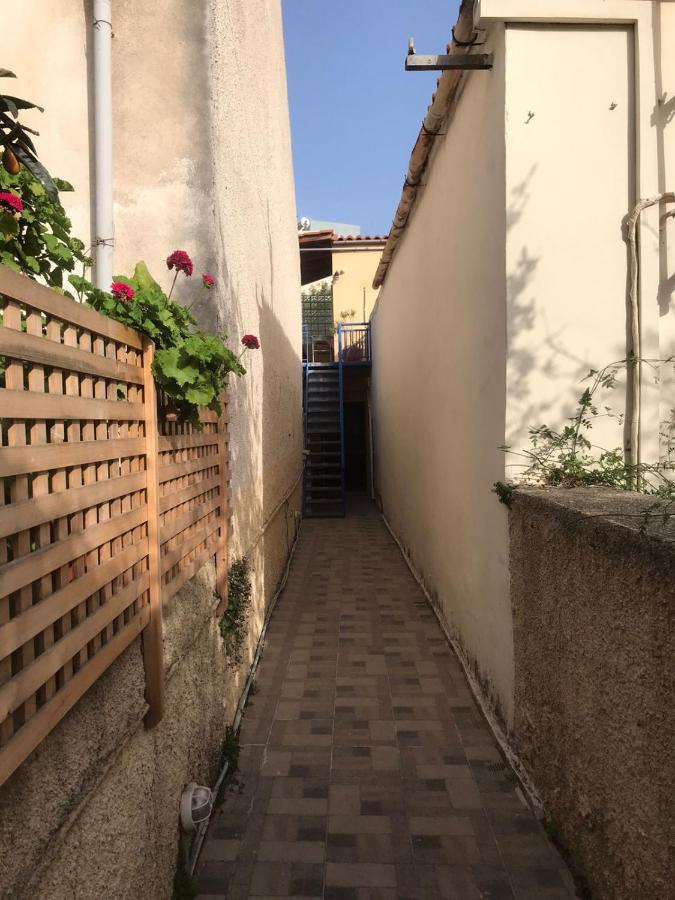 Cozy One-Bedroom Apartment In Halepa, Chania Ханя Екстериор снимка